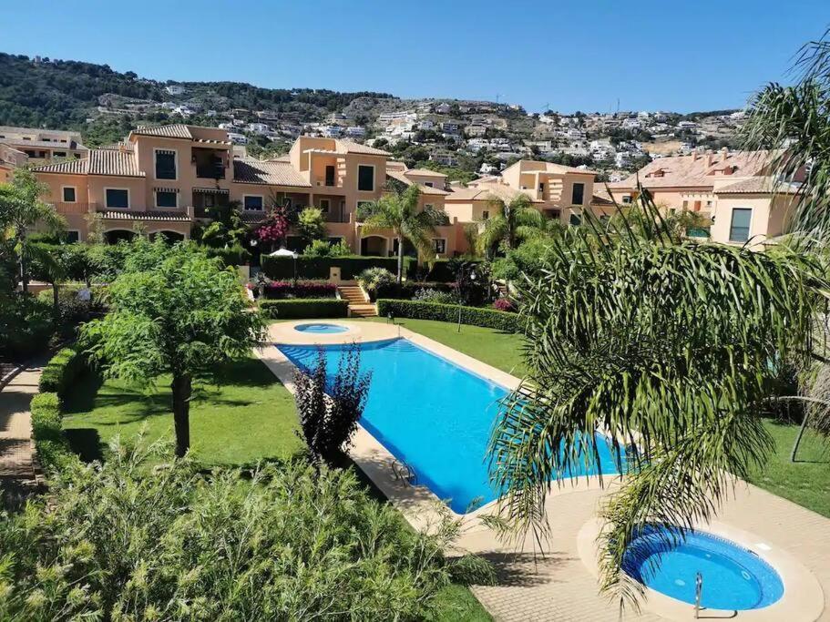 Piso Bonito Cerca De La Playa Con Piscina, Jardin, Gimnasio Y Garaje Apartment Javea