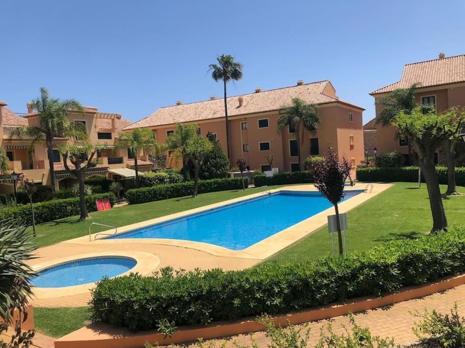 Piso Bonito Cerca De La Playa Con Piscina, Jardin, Gimnasio Y Garaje Apartment Javea