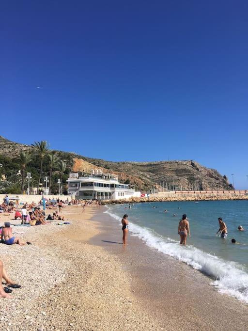 Piso Bonito Cerca De La Playa Con Piscina, Jardin, Gimnasio Y Garaje Javea