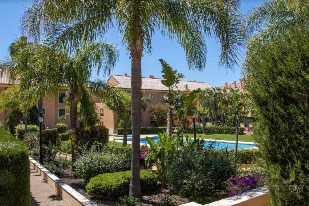 Piso Bonito Cerca De La Playa Con Piscina, Jardin, Gimnasio Y Garaje * Javea